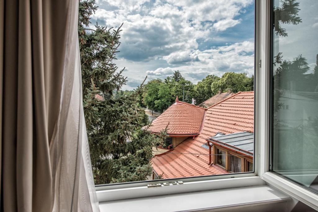 Hotel Szent Kristof Panzio Esztergom Zimmer foto